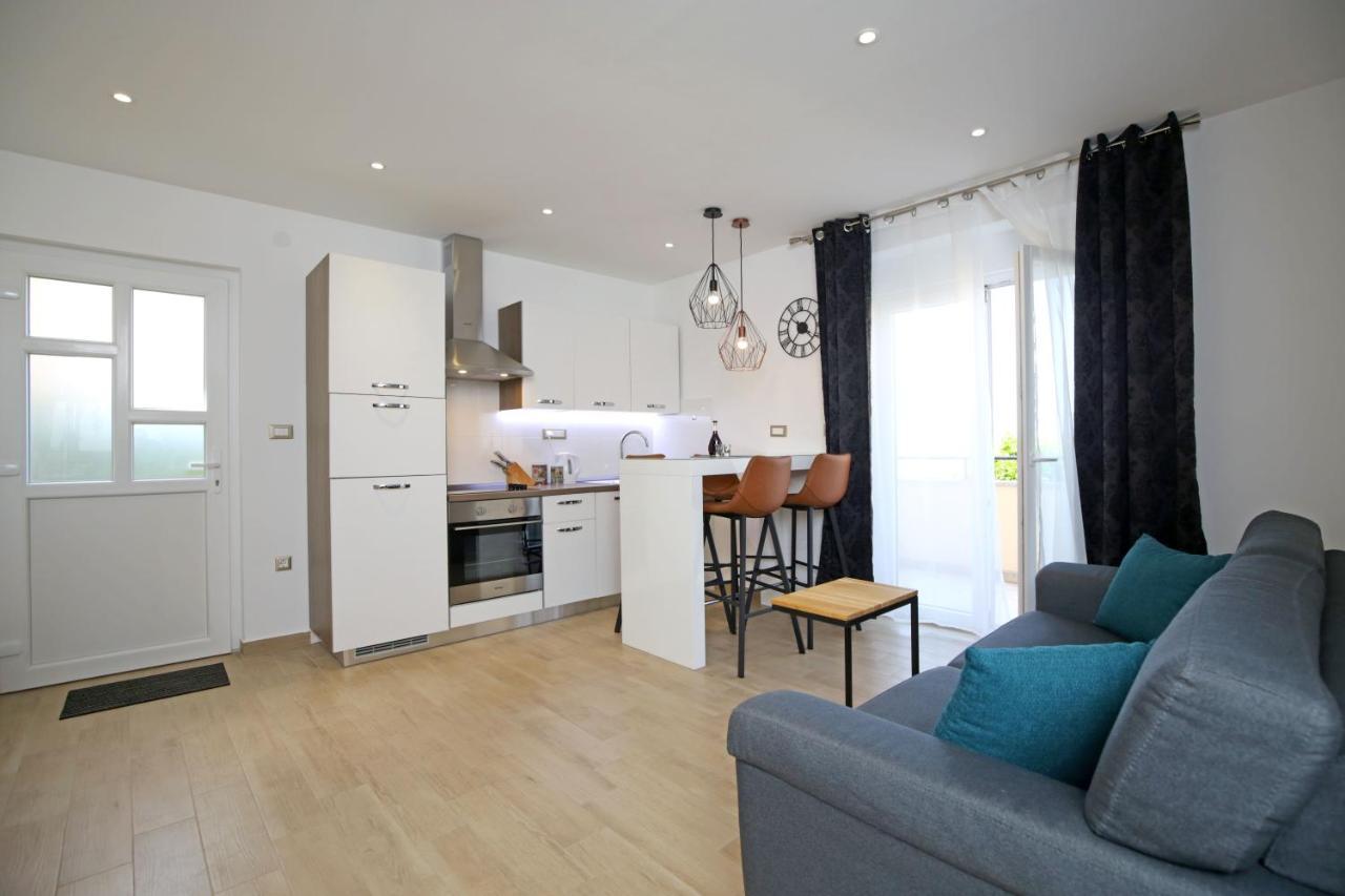 Apartment Tonka Sibenik Bagian luar foto